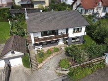 Hausansicht +++ verkauft +++  Gro�z�giges und modernisiertes Einfamilienhaus mit ELW + Nebengeb�ude