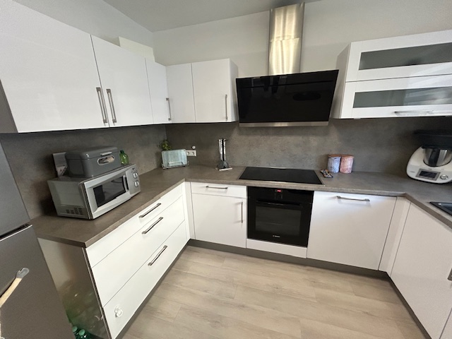 Einbauk�che Etagenwohnung Neckarzimmern