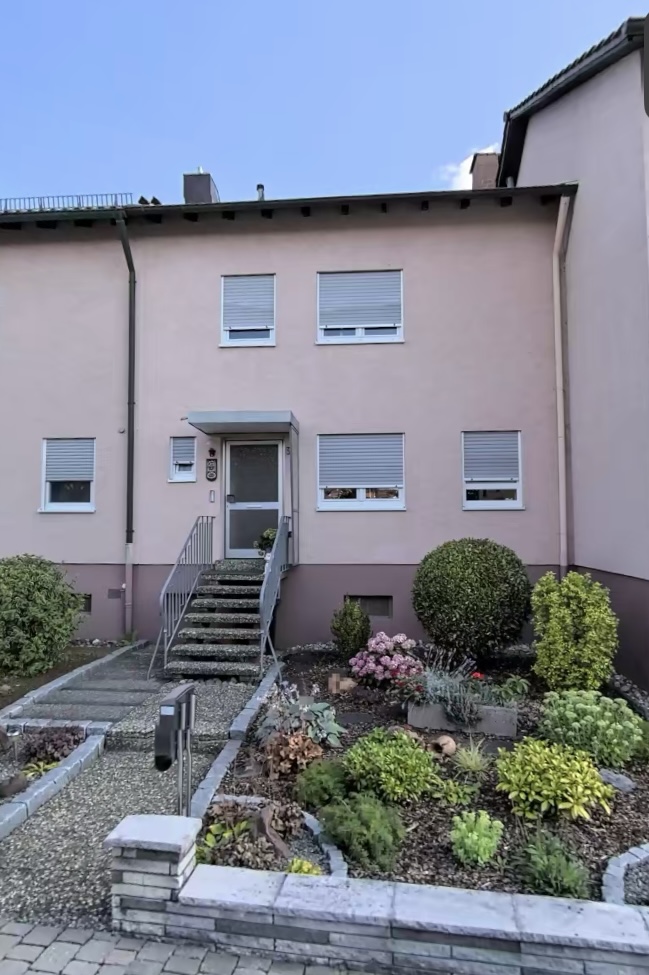 Hausansicht Reihenmittelhaus Neudenau