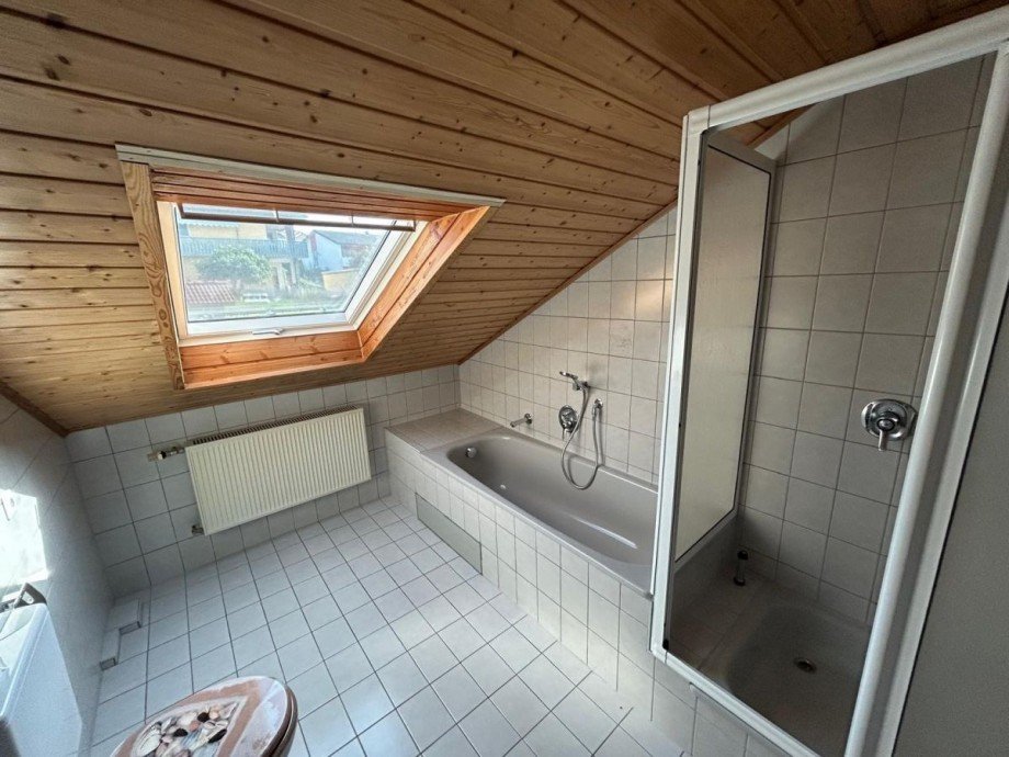 Bad Dachgeschoss Einfamilienhaus Schefflenz