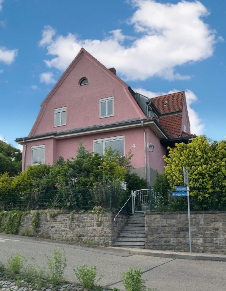 Titelbild 1 final Neudenau Haus ++++ verkauft +++EFH in Neudenau mit Garten, Garage und dem Potential zum gro�z�gigen wohnen.