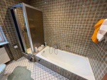 Badansicht gepflegtes Reihenmittelhaus, 126 m� WFL, Terrasse, Balkon, Garage, Garten