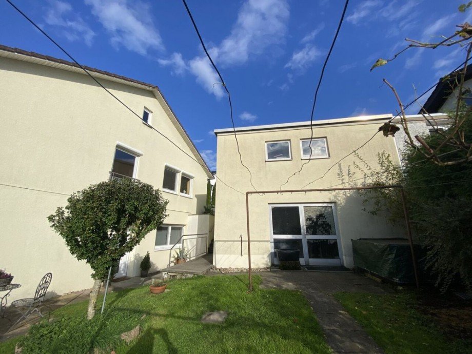 Haus mit Anbau Doppelgarage Haus Obrigheim