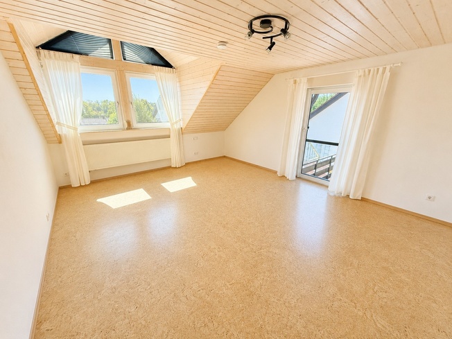 Schlafzimmer Dachgeschoss Zweifamilienhaus Hardthausen