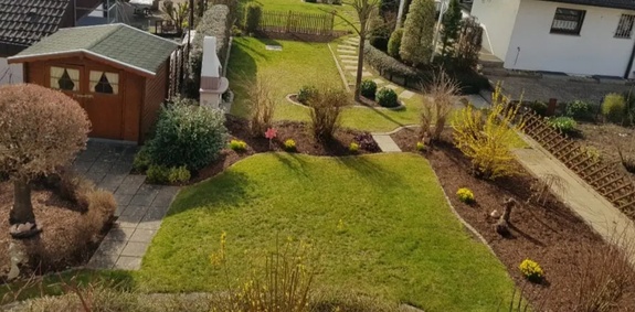 Gartenansicht Fr�hjahr 2026 Zweifamilienhaus Hardthausen