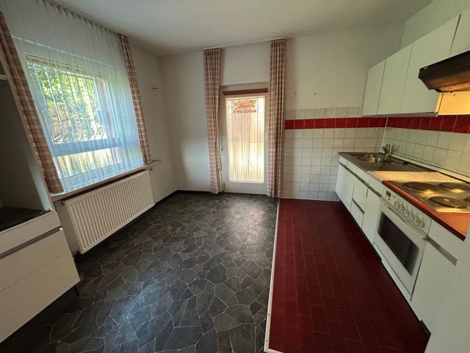 K�che mit Zugang Terrasse Haus Neudenau