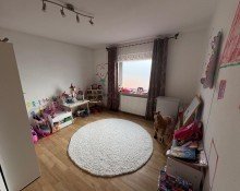 Kinderuzimmer 2 +++ verkauft +++  Gro�z�giges und modernisiertes Einfamilienhaus mit ELW + Nebengeb�ude